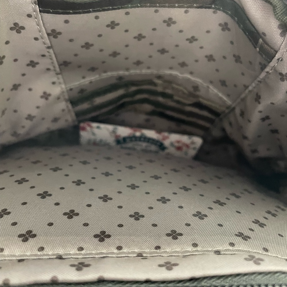 Lug Camouflage travel or everyday Bag - Picture 3 of 4